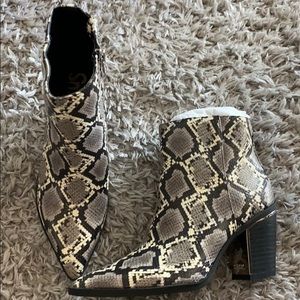 Circus by Sam Edelman snake print bootie